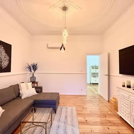 Apartamento Beautiful Gloria - 120m2 With A/c And Garden