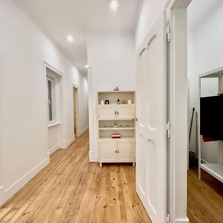 Beautiful Gloria - 120m2 With A/c And Garden *